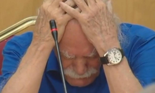 Συγκλόνισε ο Μανώλης Γλέζος: Ομιλία με λυγμούς μπροστά στον Τσίπρα (vid)