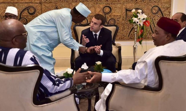 Μακρόν: Η Γαλλία θα βάλει τα δυνατά της να εξαλείψει τους τρομοκράτες