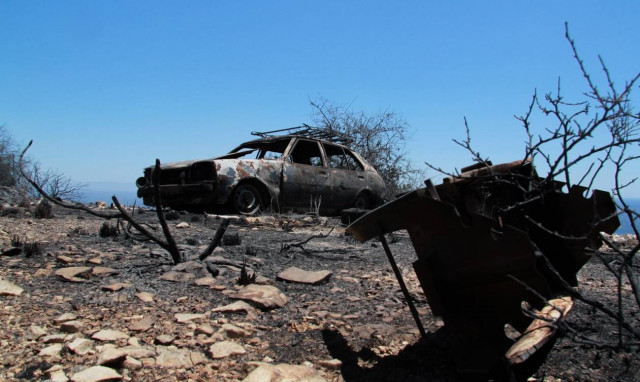 Σε πύρινο κλοιό η Ελλάδα: Στις φλόγες Μάνη, Μέγαρα και Πάτρα