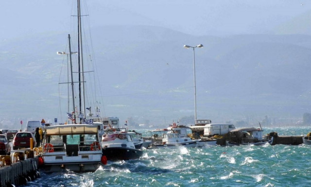 Καιρός σήμερα: Με ενισχυμένα μελτέμια και η Τετάρτη (pics)