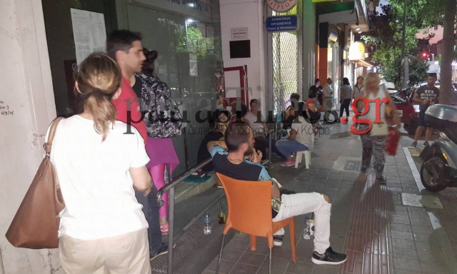 Απίστευτο – Πάτρα: Ολονυκτία και ουρές ταλαιπωρίας για μια θέση σε βρεφονηπιακό σταθμό!(pics)