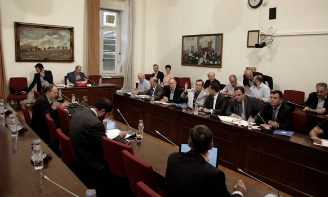 Εξεταστική - Ερρίκος Ντυνάν: «Υπήρχε ρήτρα που μπορούσε να εμποδίσει τον πλειστηριασμό»