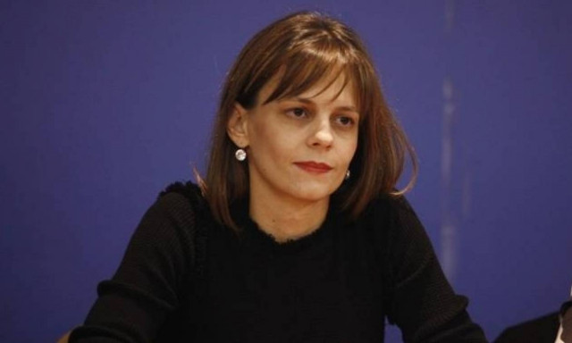 Σε άλλη χώρα αναφέρεται μάλλον: Μείωση της ανεργίας «βλέπει» η Αχτσιόγλου!