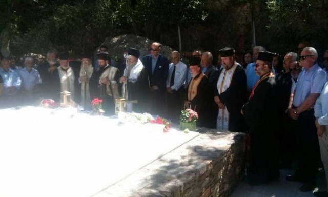 Κωνσταντίνος Μητσοτάκης: Επιμνημόσυνη δέηση τελέστηκε στο κοιμητήριο Αργουλιδέ