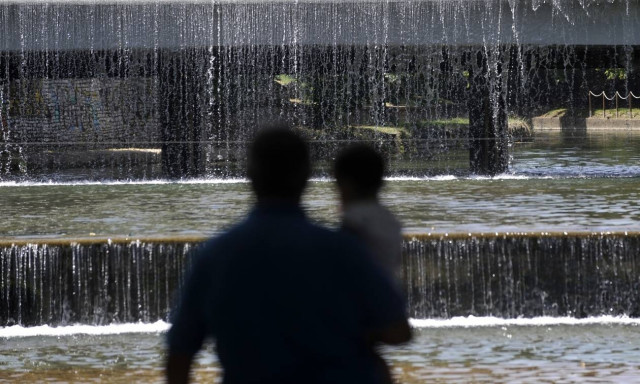 Έρχεται νέο κύμα καύσωνα από Δευτέρα - «Καυτό» τριήμερο με 40αρια!