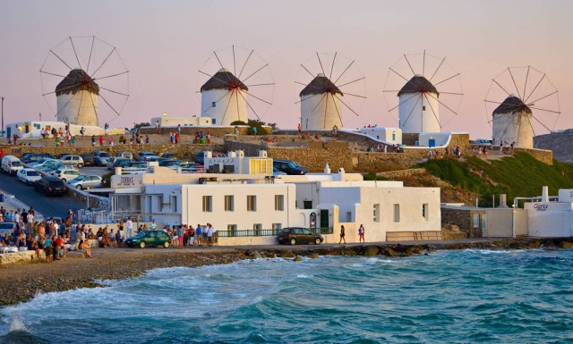 «Καμπάνες» σε ενοικιαζόμενα δωμάτια για μη έκδοση αποδείξεων