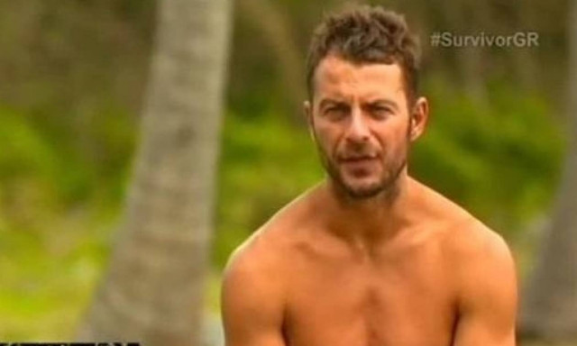 Χαμός με την επιστροφή Ντάνου στη Σκιάθο. Οι θαυμάστριες και η απόβαση