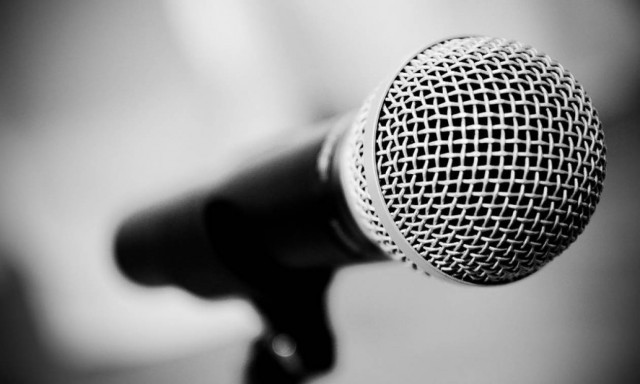 Πασίγνωστη Ελληνίδα τραγουδίστρια σε ρόλο προξενήτρας – Άνοιξε γραφείο συνοικεσίων!