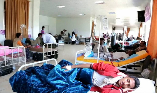 Η χολέρα και ο λιμός σαρώνουν την Υεμένη - Ο ΟΗΕ κατηγορεί τις αντιμαχόμενες πλευρές