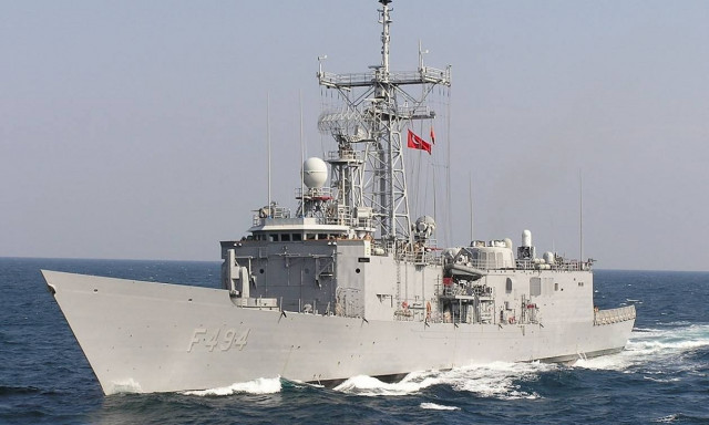 Αγριεύει η κατάσταση στην Κύπρο: Τουρκική φρεγάτα παρακολουθεί τη γεώτρηση