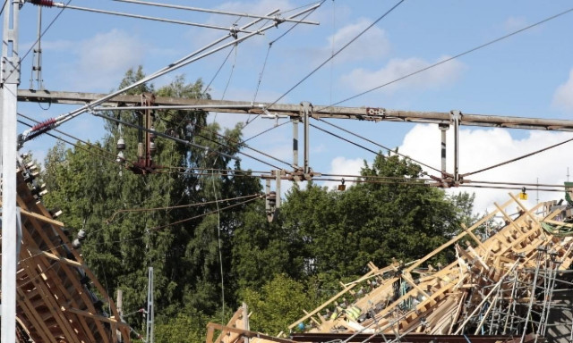 Σουηδία: Πανικός από κατάρρευση γέφυρας - Τουλάχιστον δώδεκα τραυματίες (pics)