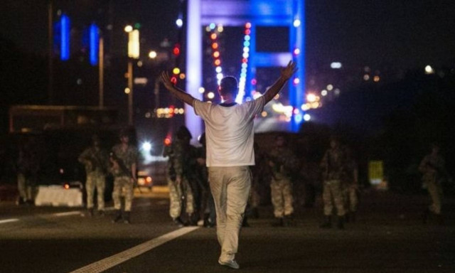 Τουρκία: Ακόμη 7.000 απολύσεις για την απόπειρα πραξικοπήματος