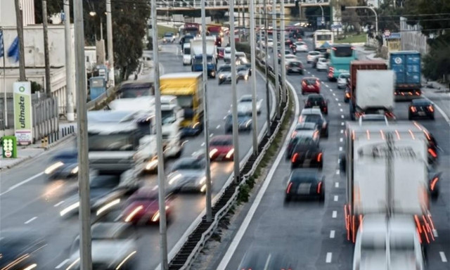 Κυκλοφοριακό «έμφραγμα» στους δρόμους της Αθήνας – Ποια σημεία να αποφύγετε