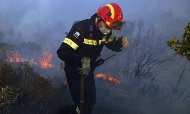 PM, president and others extend condolences for fireman's death due to injuries from Zevgolatio fire