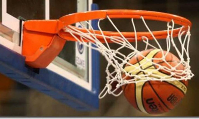 Χανιά: Δικηγόροι αφήνουν τις δικαστικές αίθουσες και επιδίδονται σε ...τρίποντα