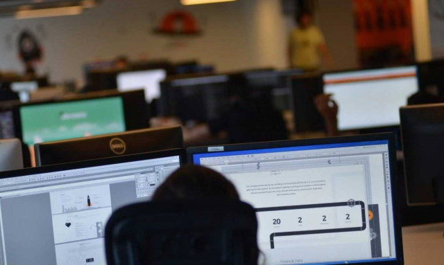 Δραστικές αλλαγές και στην εργασία μας φέρνουν οι ψηφιακές τεχνολογίες