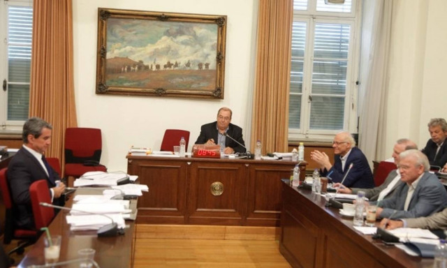 Εξεταστική για την Υγεία: Το εξώδικο Βγενόπουλου «προφήτευσε» την τροπολογία Λοβέρδου