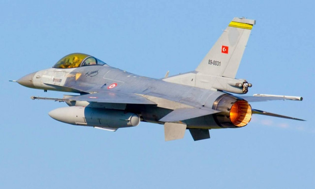 Νέο μπαράζ παραβιάσεων από τουρκικά μαχητικά πάνω από το Αιγαίο