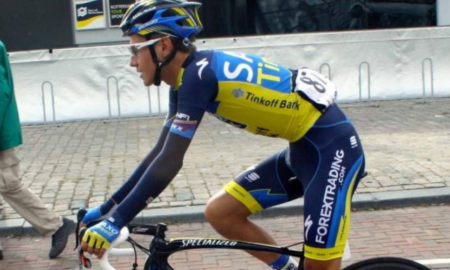 Σοκάρει η φωτογραφία από τα καταπονημένα πόδια ποδηλάτη λίγο μετά το γύρο της Γαλλίας