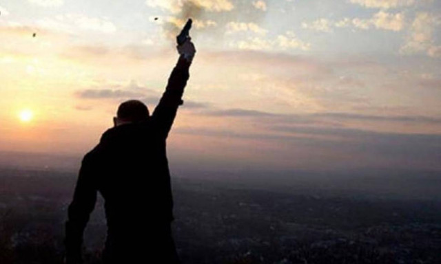 Εύοσμος: Πυροβολούσαν στον αέρα και ανέβαζαν τα βίντεο στο Facebook