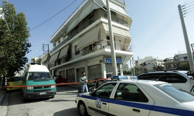 Έγκλημα στο Περιστέρι: Δεν είπε κουβέντα στον εισαγγελέα ο δράστης – Του απαγγέλθηκαν κατηγορίες