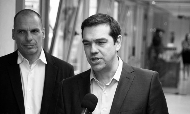 Ήθελαν να βάλουν «χέρι» στα λεφτά της ΤτΕ - Οι απίστευτοι διάλογοι Τσίπρα-Βαρουφάκη