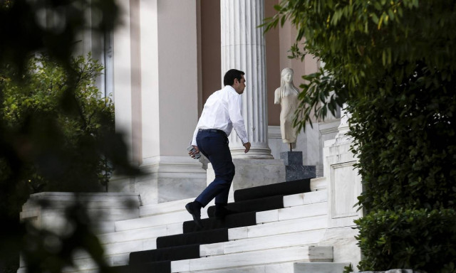 Ομολογία Τσίπρα στον Guardian: Έκανα μεγάλα λάθη