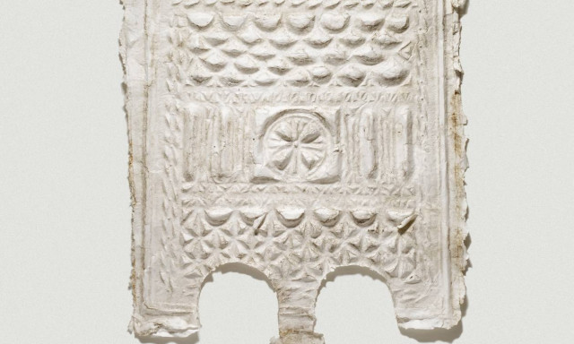 Η Νόρα Όκκα παρουσιάζει το εικαστικό έργο με τίτλο «ΣΠΟΛΙΑ: 11 Μεταγραφές»