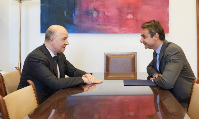 Τετ-α-τετ Μητσοτάκη με Μοσκοβισί στη Βουλή (pics)