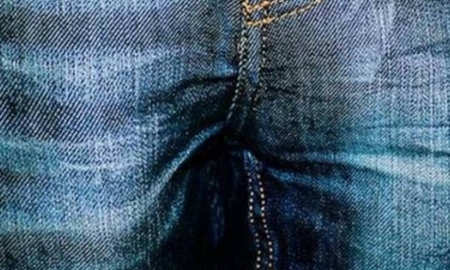 Δείτε τον άνδρα με τα τρία πόδια, τις τέσσερις πατούσες και τα δεκαέξι δάχτυλα! (pics)