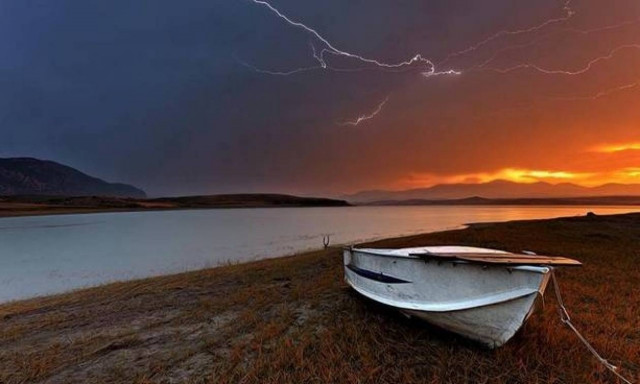 ΕΚΤΑΚΤΟ δελτίο επιδείνωσης καιρού: Προσοχή! Σε αυτές τις περιοχές θα «χτυπήσουν» έντονα φαινόμενα