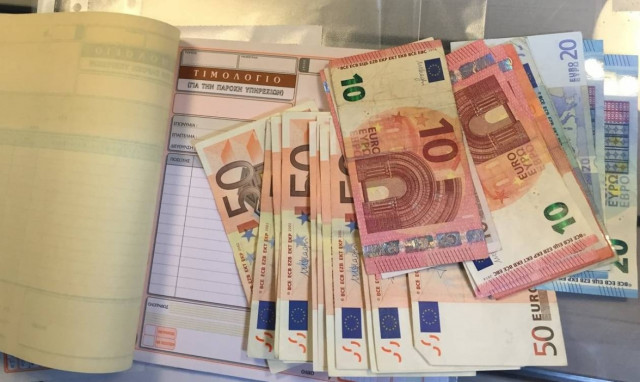 Μισθωτοί και μπλοκάκια - Πότε θεωρείται κάποιος μισθωτός με μπλοκάκι και πότε όχι