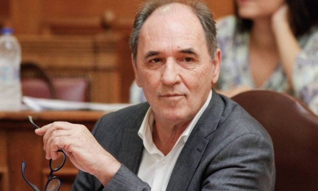 Σταθάκης: Στόχος μας η διατήρηση του δημόσιου χαρακτήρα της ΛΑΡΚΟ