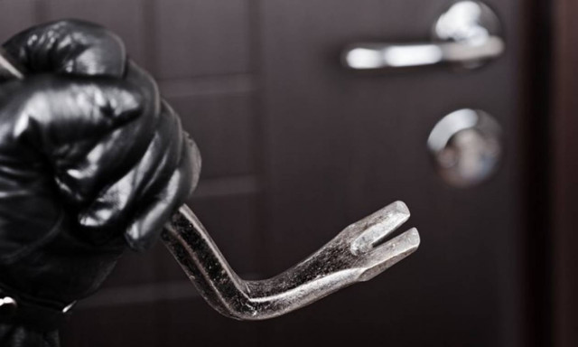 Η αστυνομία προειδοποιεί:Τι να (μην) κάνεις αν έρθεις αντιμέτωπος με έναν ληστή στο σπίτι