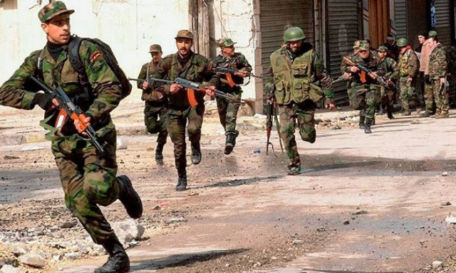 Συριά: Ένα βήμα πριν απελευθερώσει ο στρατός την τελευταία πόλη που κατείχε το ισλαμικό κράτος