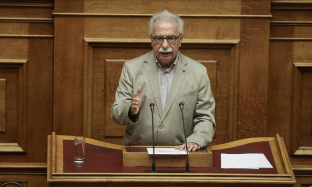 Στη Βουλή το νομοσχέδιο του υπουργείου Παιδείας – Έντονες αντιδράσεις της αντιπολίτευσης