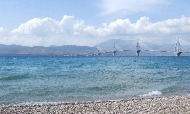 Απίστευτο περιστατικό στην Πάτρα: Πήγαν για μπάνιο και έπαθαν σοκ με αυτό που είδαν