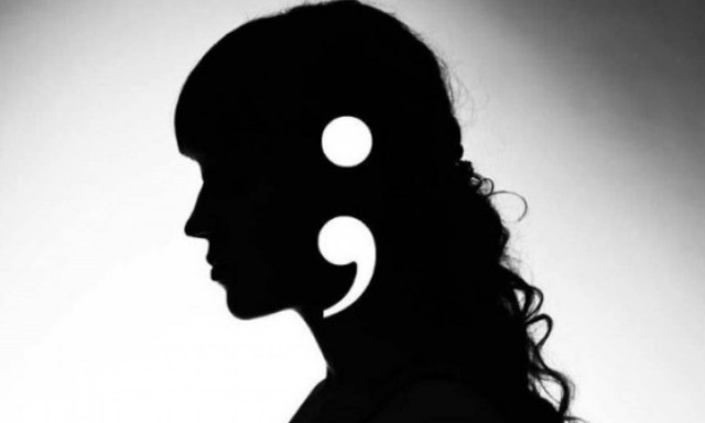 Διάσημη ηθοποιός ξύρισε το κεφάλι της για να συμπαρασταθεί στην αρρώστια της αδελφής της