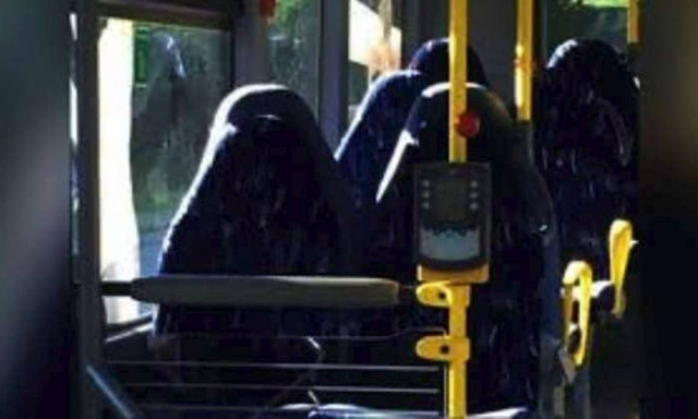 Viral: Ακροδεξιά οργάνωση έγινε περίγελος της Ευρώπης με αυτή τη φωτογραφία (Pic)