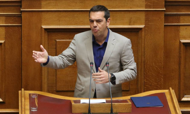 Τσίπρας: Αριστεία δεν είναι το ποιος θα κρατάει τη σημαία στα 7 και στα 8 χρόνια