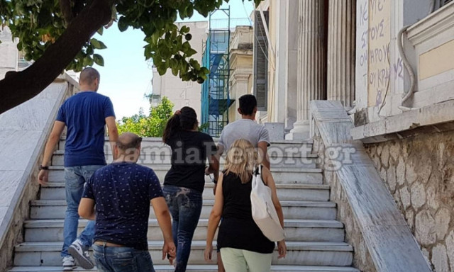 Λαμία: Ελεύθεροι οι γονείς του 18 μηνών βρέφους που κατάπιε ναρκωτικό χάπι