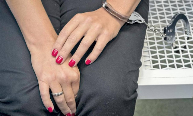 Άγιος Δημήτριος: Το ένοχο μυστικό γυναίκας αποκαλύφθηκε και έφερε… χειροπέδες