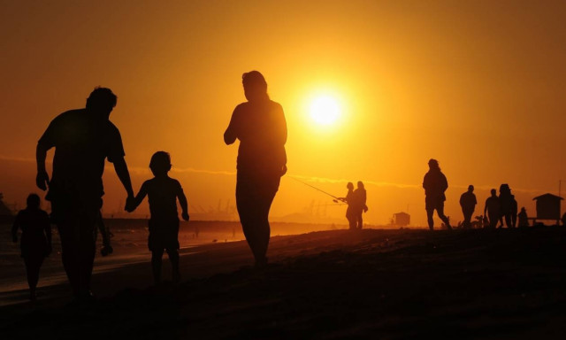 Καιρός - ΕΚΤΑΚΤΟ δελτίο από την ΕΜΥ για τον καύσωνα: Αυτές οι περιοχές θα «ψηθούν» σε λίγες ώρες