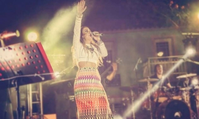 Μία βραδιά γεμάτη συγκίνηση και μνήμες για τη Μελίνα Ασλανίδου! (pics)