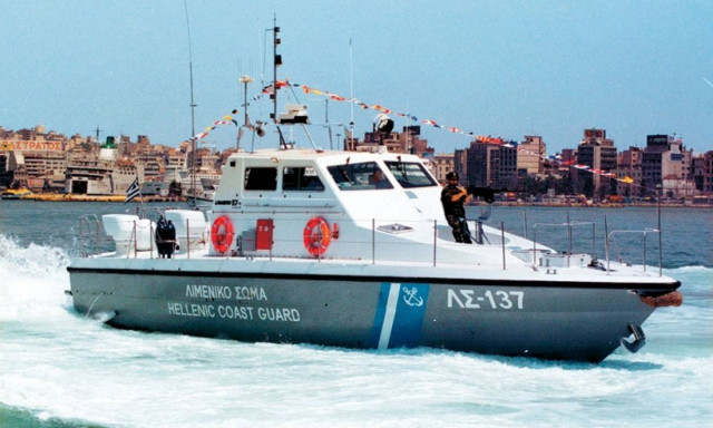 Σύρος: Περιπέτεια για 46χρονο που βυθίστηκε το σκάφος του