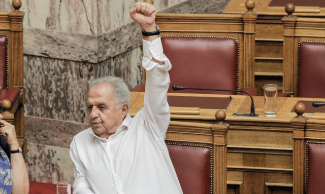 Ο Φλαμπουράρης διεκδικεί τα «εύσημα» για τη διαγραφή των χρεών από νοσηλείες ανασφάλιστων