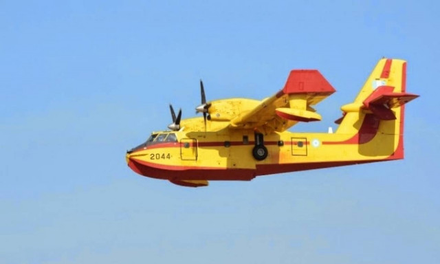 Πάνω από 200 ώρες πτήσης συμπλήρωσαν τα πυροσβεστικά αεροσκάφη το περασμένο τριήμερο