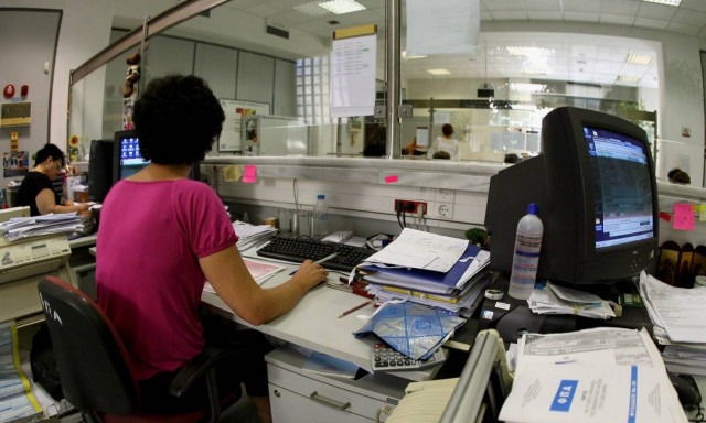 Στον «αέρα» η αξιολόγηση στο Δημόσιο: «Μπλόκο» από ΑΔΕΔΥ και ΠΟΕ - ΟΤΑ