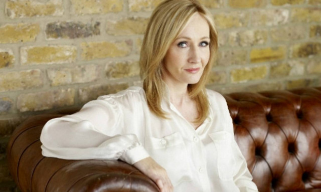 Αυτή είναι η πλουσιότερη συγγραφέας στον κόσμο με εισόδημα 95 εκατ. ευρώ!