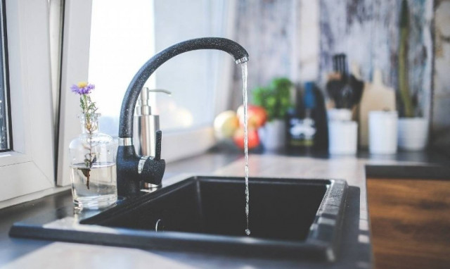 Απίστευτα χαράτσια και στους λογαριασμούς του νερού - Ποια νοικοκυριά επιβαρύνονται και από πότε